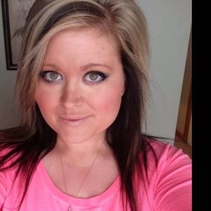 Meet your Posher, Adriana